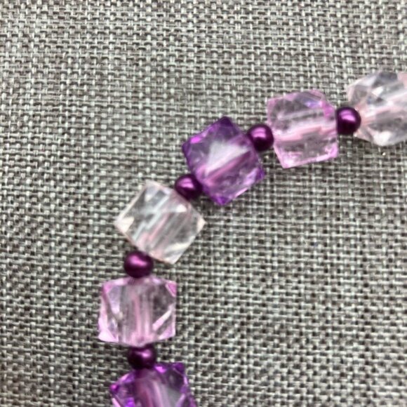Cube Beaded Stretch Bracelet Faceted Pink Purple Translucent Geometric Retro Mod - Picture 3 of 5